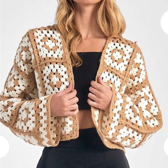Elan Daisey Crochet Cardigan in black and white size large - Picture 5 of 5